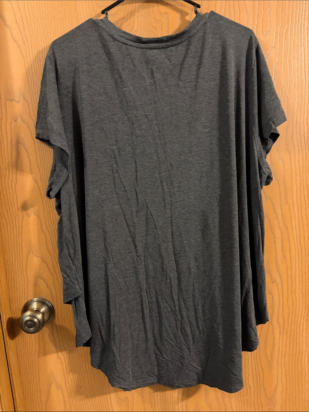 Latched Mama V-Neck Boyfriend Charcoal Gray Nursing Tee 3X - Picture 6 of 7